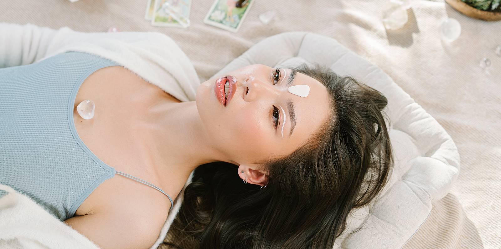 (C) pexels-mikhail-nilov-6944697